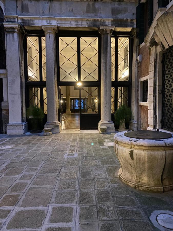 Dimora Contarini Charm Apartment On Grand Canal Veneza Exterior foto